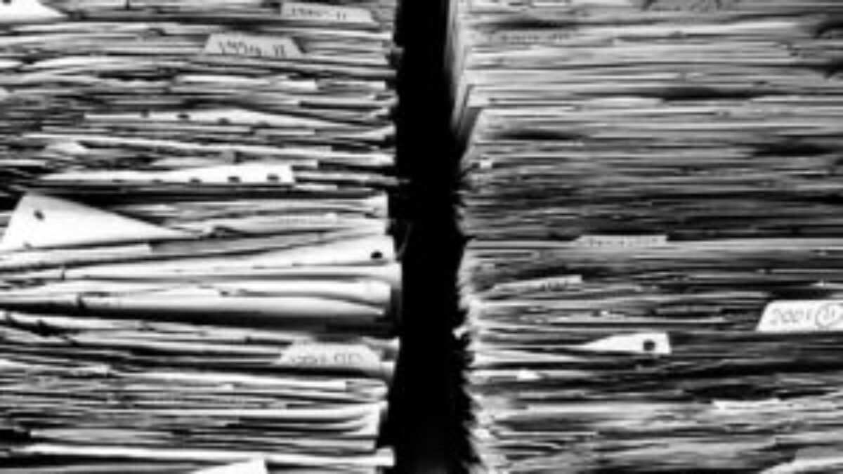 Quels documents administratifs une entreprise doit-elle archiver ?