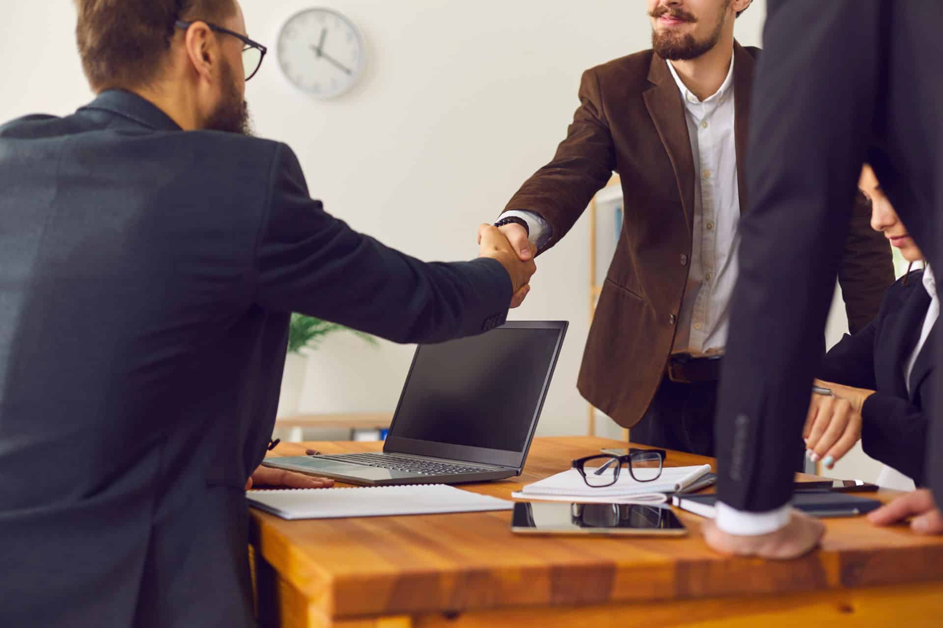 Zoom sur l'assurance auto-entrepreneur : la clé pour protéger votre activité