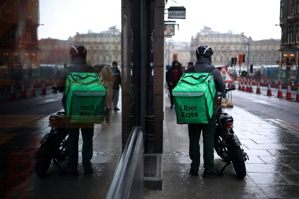 livreur-uber-eats-salaire